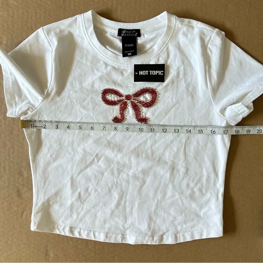 Hot Topic Secret Society Cropped Beaded Bow Tie T shirt Size Small Coquette - Picture 5 of 7